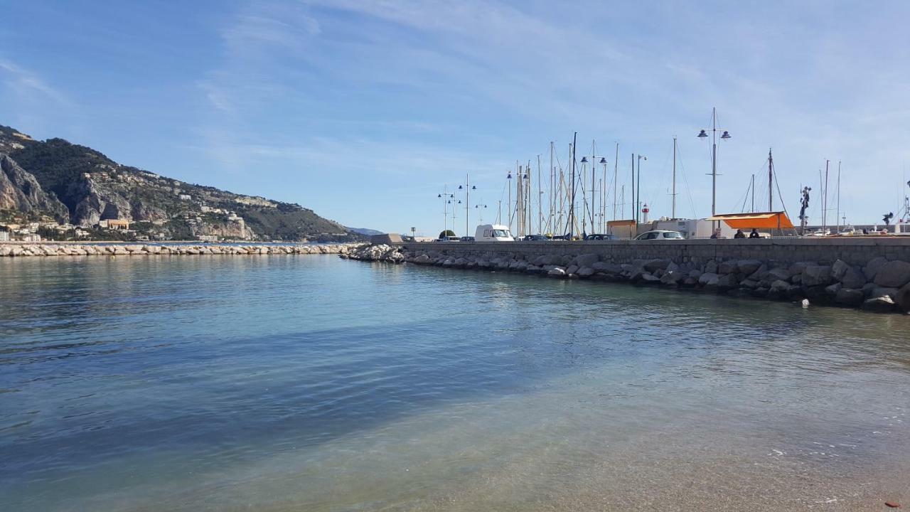 Le Cernuschi 2c * Menton