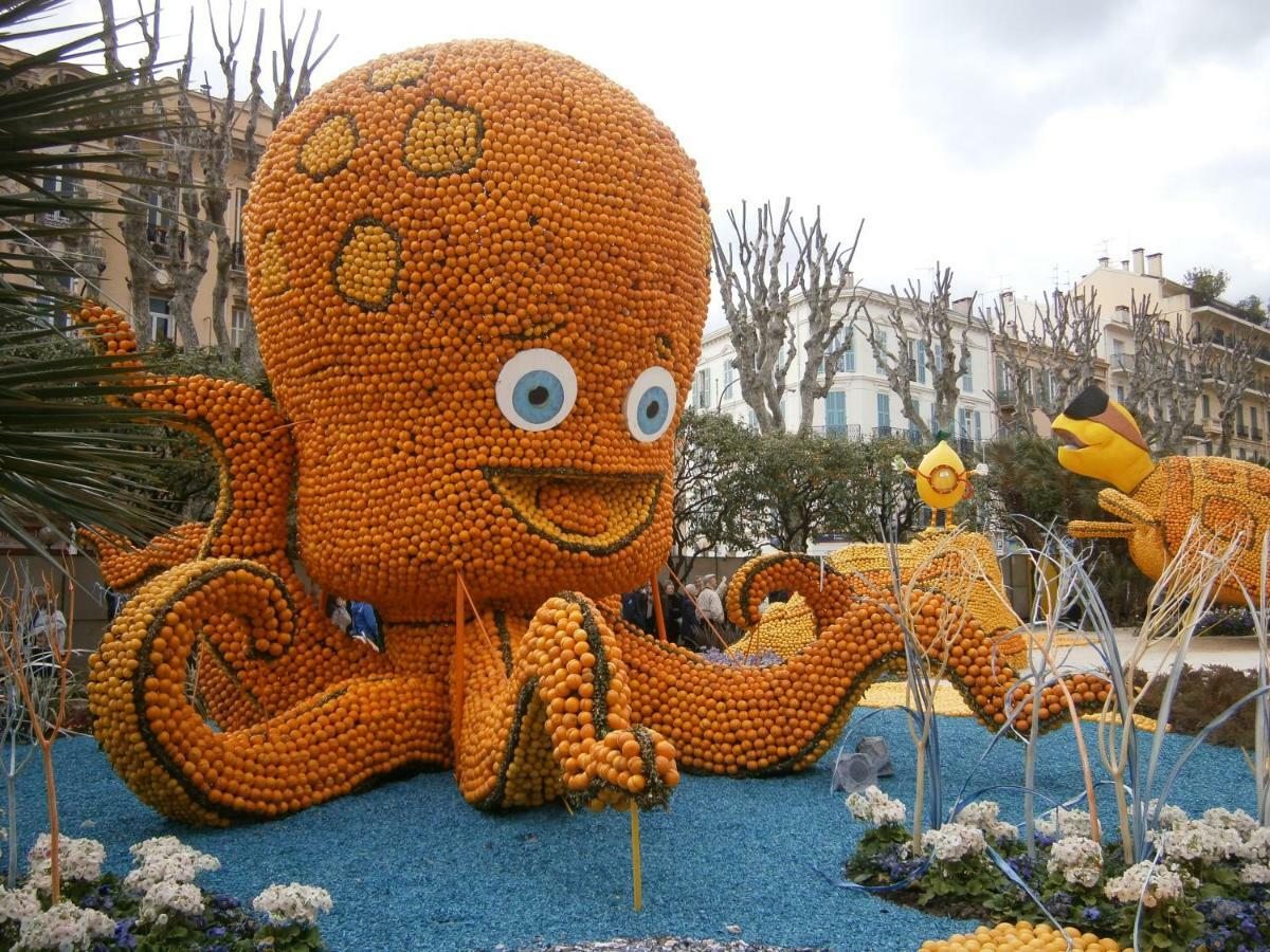 Le Cernuschi 2c
